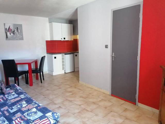 Studio location à Nîmes