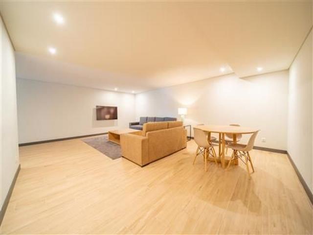 Quarto alugar em Silvares, Guimarães