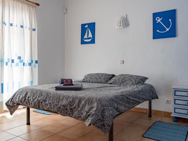 Quarto alugar em Bairro da Abrótea, Lagos