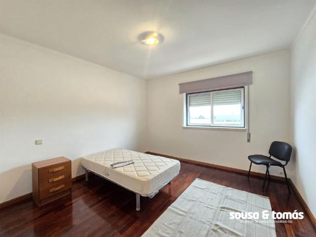 Quarto alugar em Porto De Mós, Leiria