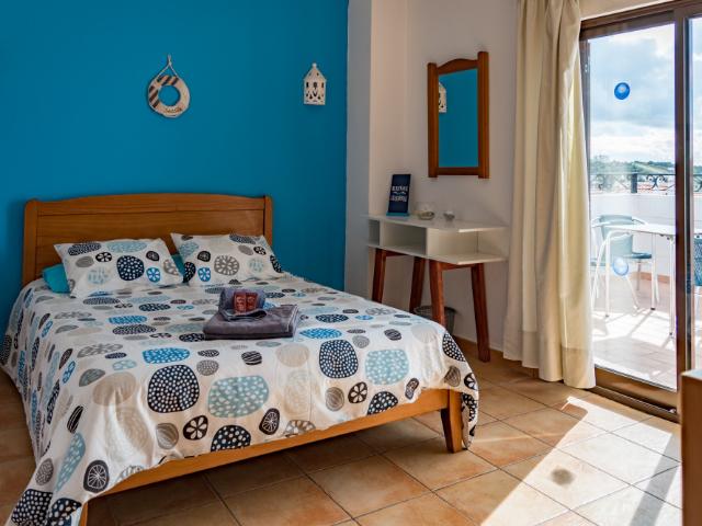 Quarto alugar em Bairro da Abrótea, Lagos