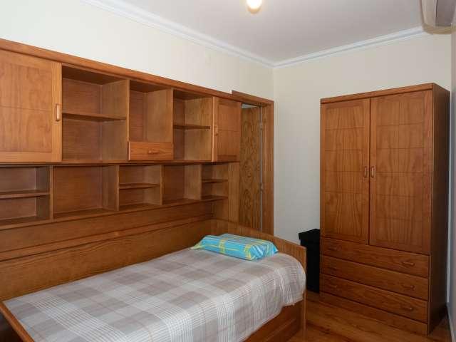 Quarto alugar em Santa Maria Maior, Lisboa