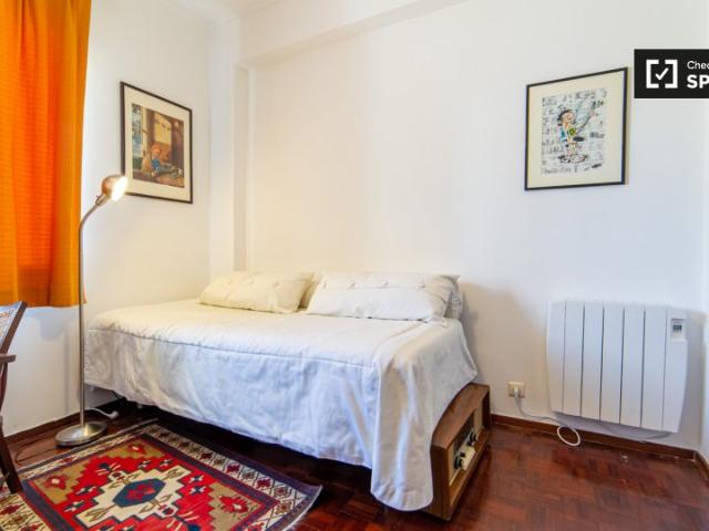 Quarto alugar em Oeiras, Lisboa