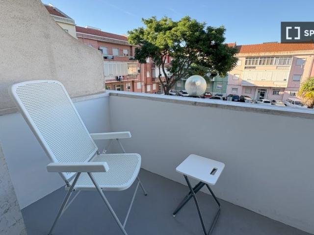 Quarto alugar em Damaia, Amadora