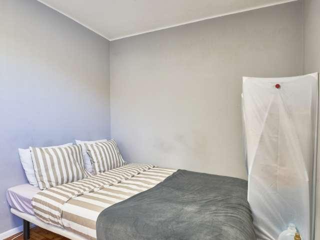 Quarto alugar em Bairro das Amendoeiras, Lisboa