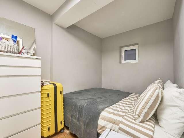 Quarto alugar em Bairro das Amendoeiras, Lisboa