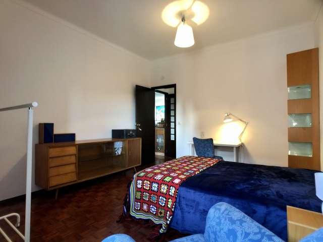Quarto alugar em Núcleo Urbano Histórico de Paço de Arcos, Oeiras