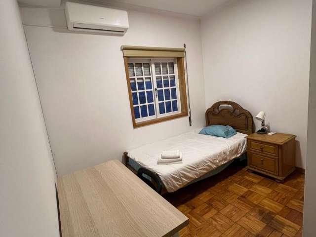 Quarto alugar em Porto