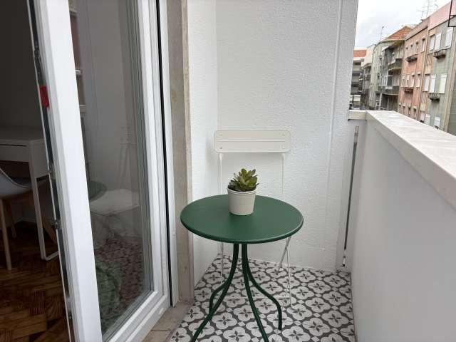 Quarto alugar em Moscavide e Portela, Loures