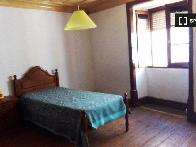 Quarto alugar em Almedina, Coimbra