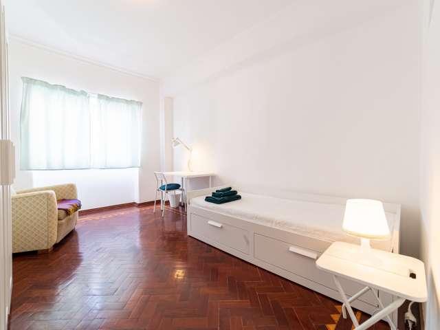 Quarto alugar em Quinta da Terrugem, Oeiras