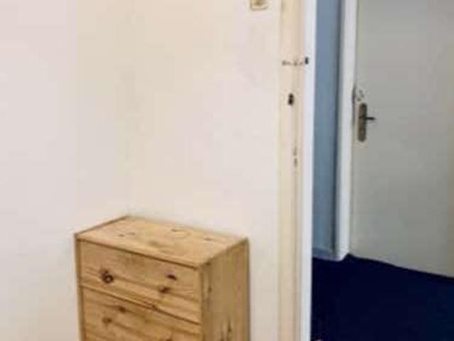 Quarto alugar em Lisboa