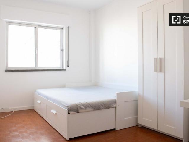 Quarto alugar em Pedreira dos Húngaros, Oeiras
