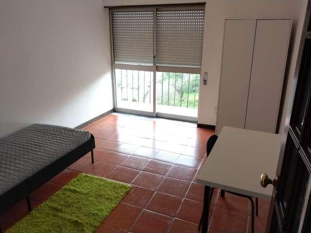 Quarto alugar em Santa Clara e Castelo Viegas, Coimbra