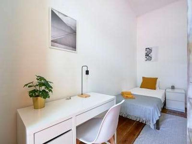 Quarto alugar em Santa Maria Maior, Lisboa