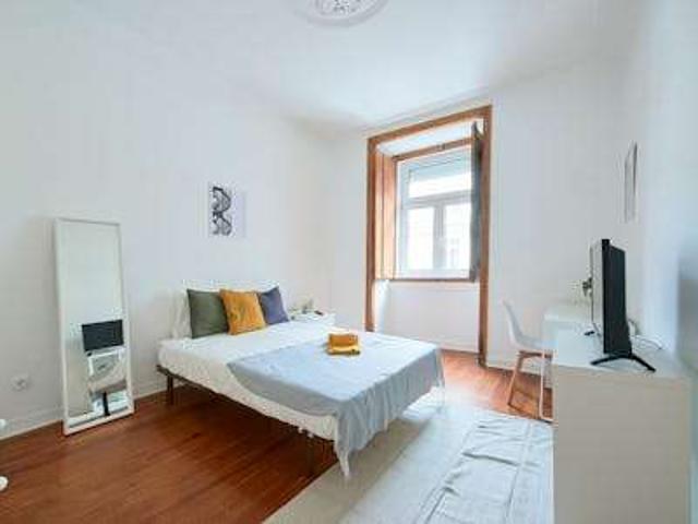 Quarto alugar em Santa Maria Maior, Lisboa