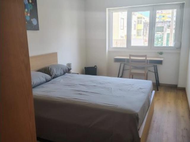 Quarto alugar em Alembrança, Almada