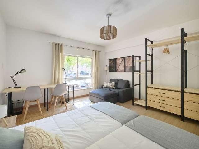 Quarto alugar em Quinta do Pisany, Lisboa