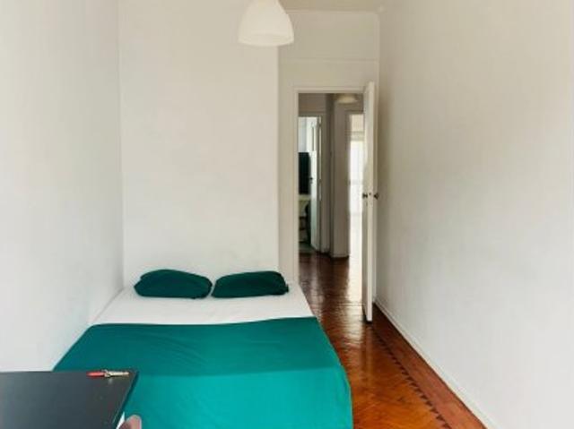Quarto alugar em Lisboa