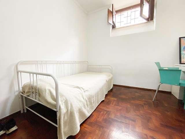 Quarto alugar em Oeiras, Lisboa