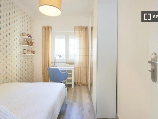 Quarto alugar em Damaia, Amadora