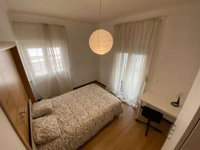 Quarto alugar em Margueira, Almada