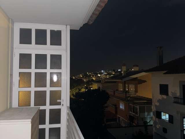 Quarto alugar em Bairro São João de Deus, Oeiras