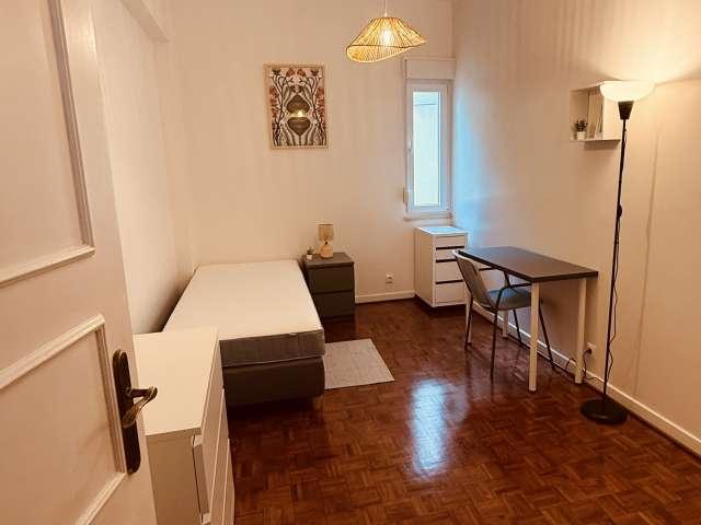 Quarto alugar em Olivais, Lisboa