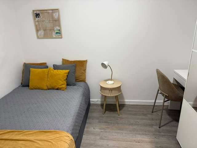 Quarto alugar em Santos-o-Velho, Lisboa