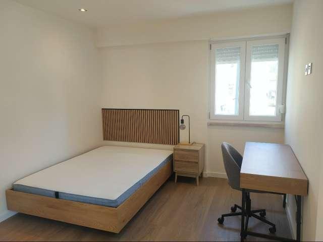 Quarto alugar em Damaia, Amadora