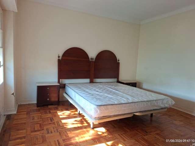 Quarto alugar em Rio de Mouro, Lisboa