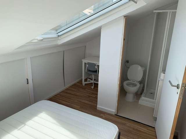 Quarto alugar em Almada, Setúbal