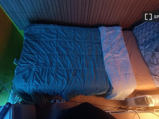 Quarto alugar em Falagueira, Amadora