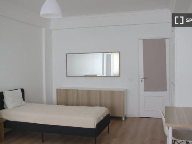 Quarto alugar em Quinta de São Martinho, Cascais
