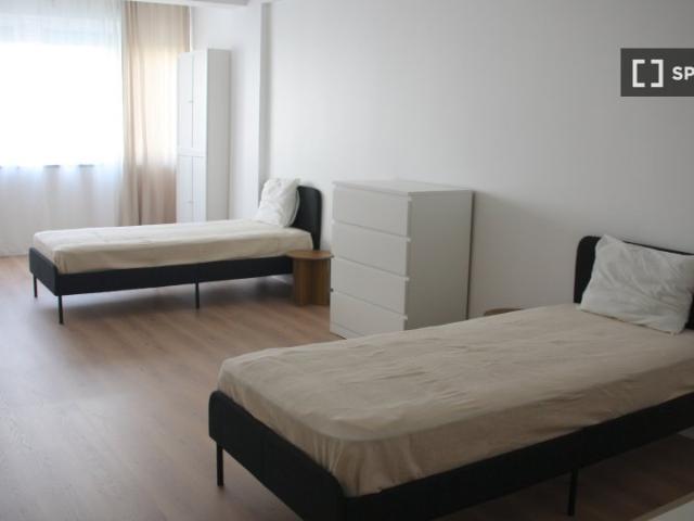 Quarto alugar em Quinta de São Martinho, Cascais