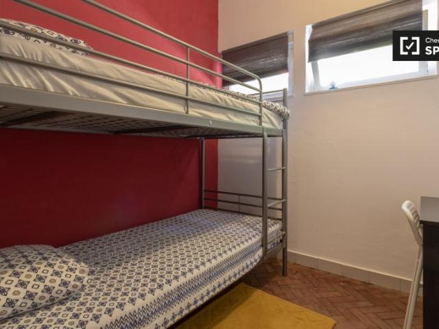 Quarto alugar em Tercena, Oeiras