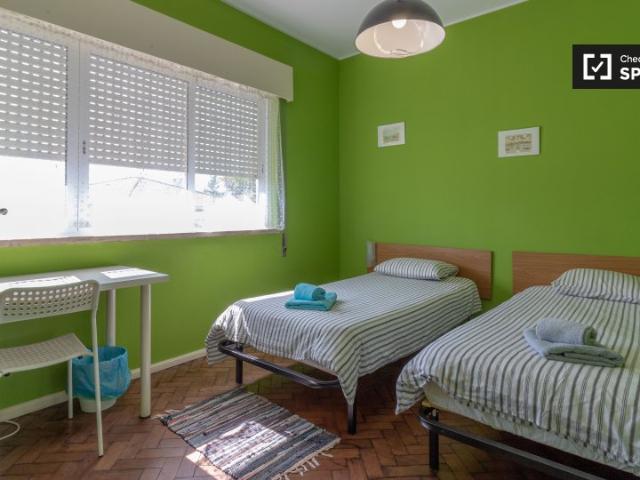 Quarto alugar em Tercena, Oeiras