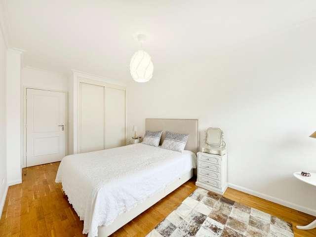 Quarto alugar em Oeiras, Lisboa