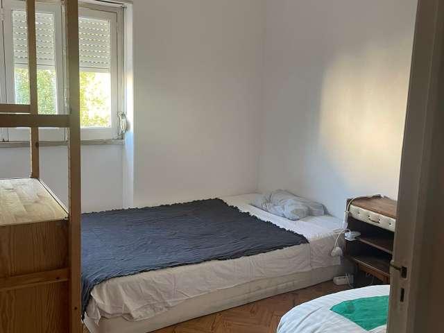 Quarto alugar em Barreiro, Setúbal