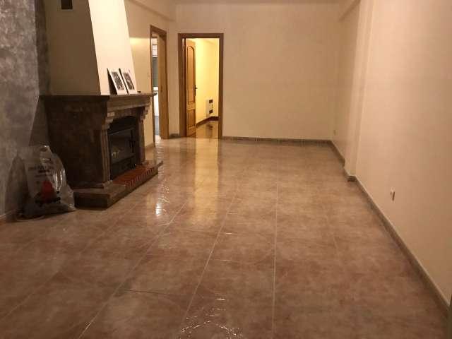 Quarto alugar em Casal do Chapim, Odivelas