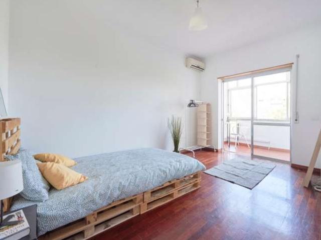 Quarto alugar em Centro Sul, Almada