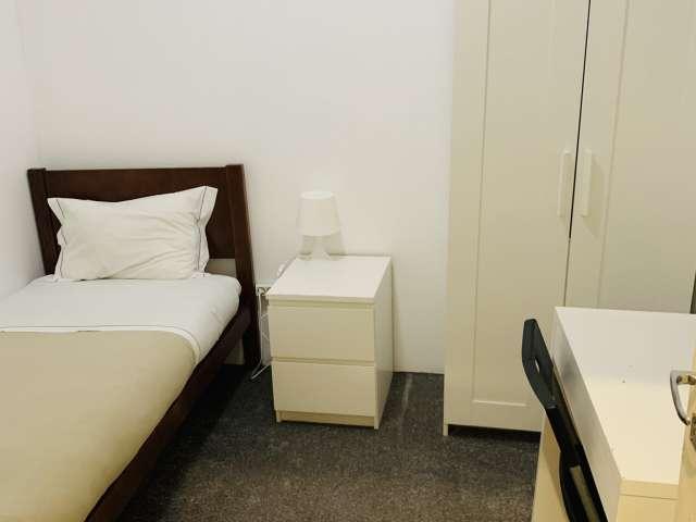 Quarto alugar em Santa Maria Maior, Lisboa