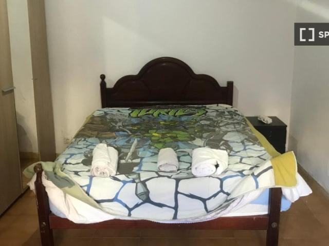 Quarto alugar em Falagueira, Amadora