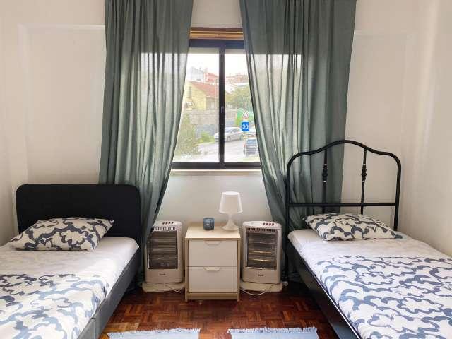 Quarto alugar em Odivelas, Lisboa