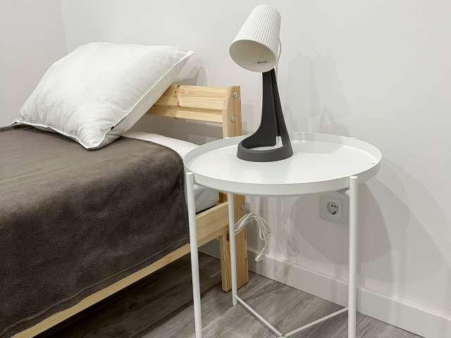 Quarto alugar em Bairro Janeiro, Amadora