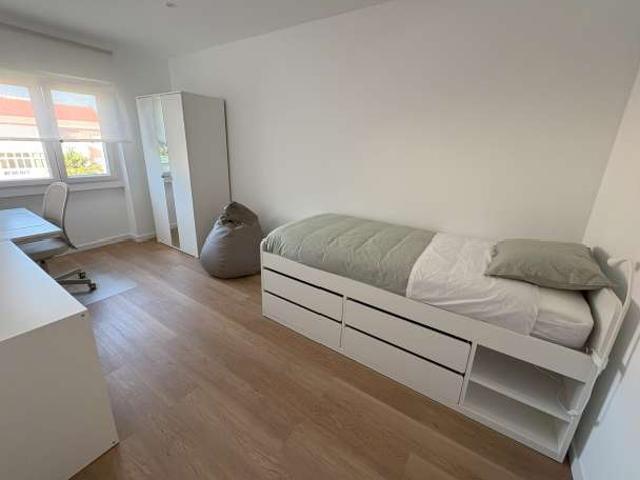 Quarto alugar em Damaia, Amadora