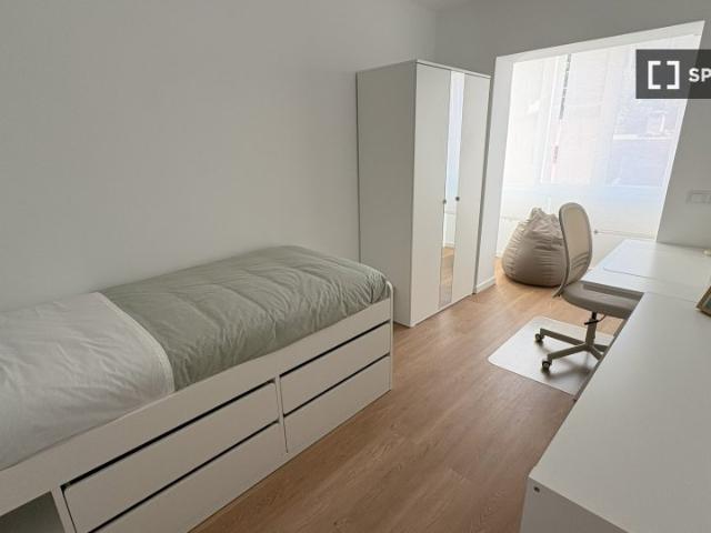 Quarto alugar em Damaia, Amadora