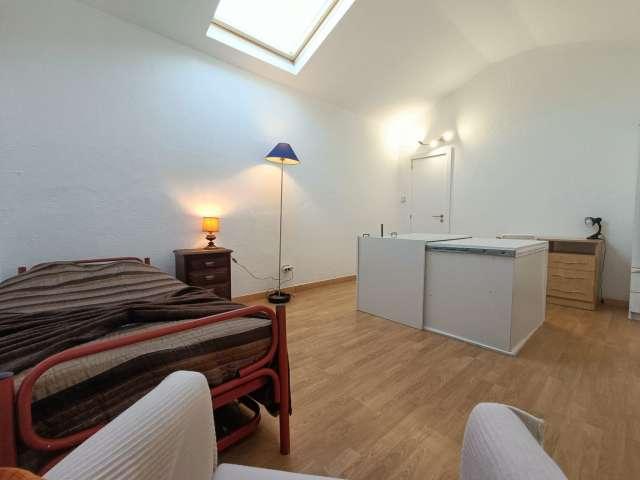 Quarto alugar em Junqueiro, Cascais