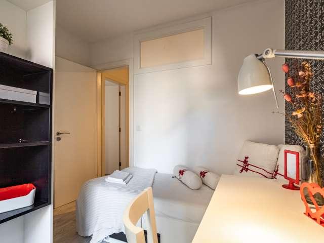 Quarto alugar em Bairro de Campolide, Lisboa