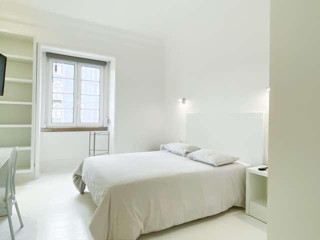 Quarto alugar em São Sebastião da Pedreira, Lisboa